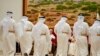 Papa critica guerras “infantiles” en una cumbre en Bahrein
