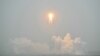 Raketa polijeće iz svemirskog lansirnog centra Wenchang u južnoj kineskoj provinciji Hainan, 3. maja 2024. Pekinška kompanija Tianbing Technology saopštila je u nedjelju da se prva faza njene rakete Tianlong-3 u razvoju odvojila od lansirne rampe tokom testa.