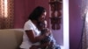 “Si no me lo operan va a fallecer”: la espera por un cupo en los hospitales públicos de Venezuela