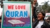 Un partidario del partido Liga Musulmana Markazi de Pakistán canta consignas durante una manifestación contra la quema del Corán, un libro sagrado musulmán, por parte de un activista danés contra el islam, en Lahore, Pakistán, el 24 de enero de 2023.