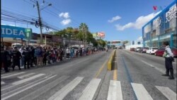 Llegada de Nayib Bukele a centro de votación en El Salvador