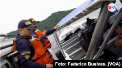 Infantería de Marina de Colombia en la inspección de embarcaciones en el puerto de Necoclí. Foto: Federico Buelvas.