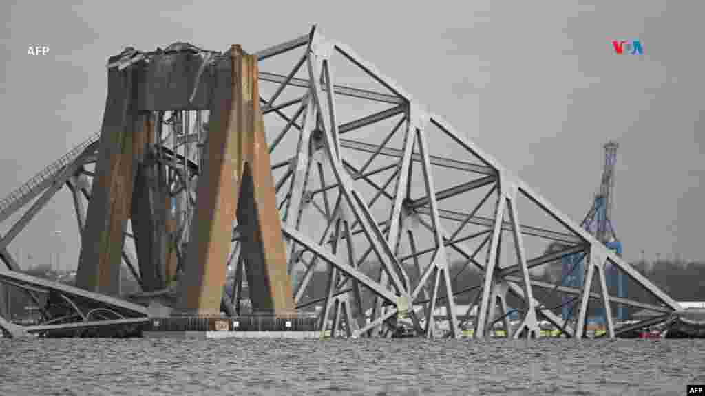 El puente Francis Scott Key fue construido en 1977&nbsp;y se extendía sobre el río Patapsco. Era el más grande de la ciudad y formaba parte de la autopista Interestatal 695 de Maryland.