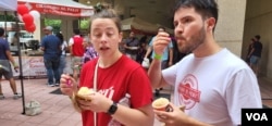 Comensales de diversas nacionalidades también aprovecharon para participar en Taste of Peru, el festival gastronómico en Washington DC, el 11 de junio de 2023. [Foto: Mitzi Macias]