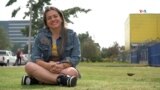 Luderlinda Pérez Carvajal, lideresa social colombiana y defensora de mujeres víctimas de violencia sexual, en enetrevista con la VOA en Bogotá. [Foto: VOA]