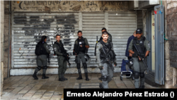 Tras los ataques de Hamás a Israel, en Jerusalén se respira una extraña calma.