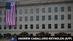 El secretario de Defensa de EEUU, Lloyd Austin, habla en la ceremonia de recordación de los caídos el el ataque terrorista del 11 de septiembre de 2001 ante el Pentágono el 11 de septiembre de 2023.