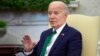 El presidente estadounidense, Joe Biden, se reúne con el primer ministro irlandés Leo Varadkar en la Oficina Oval de la Casa Blanca en Washington, el 15 de marzo de 2024.