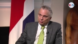 Ministro de Exteriores de Costa Rica dice que su país está al límite de capacidad de migrantes 