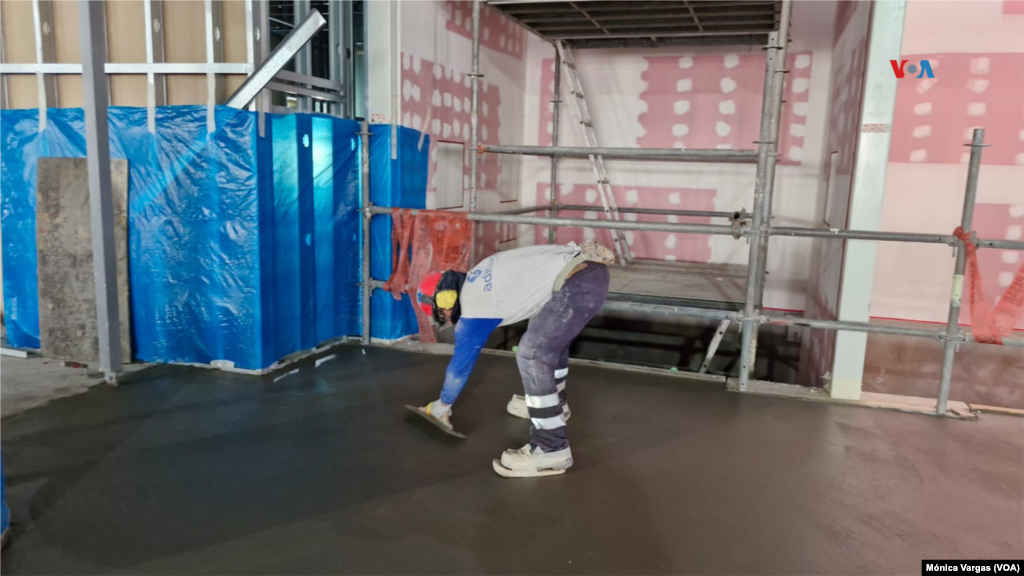 Los trabajos en el terminal ya se encuentran en fase de acabados. Se prevé que Ciudad Aeropuerto entre en operaciones el 18 de diciembre.