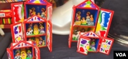 Muchos se llevaron a casa muestras de la colorida artesanía peruana. [Foto: Mitzi Macías]