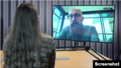 Captura de pantalla de la entrevista vía Zoom al director de la UNGRD, Carlos Carrillo. 