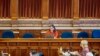 La periodista Laura Belin en la Cámara de Representantes del estado de Iowa después de una lucha de cinco años para asegurar las credenciales de los medios. [Foto: Greg Hauenstein].