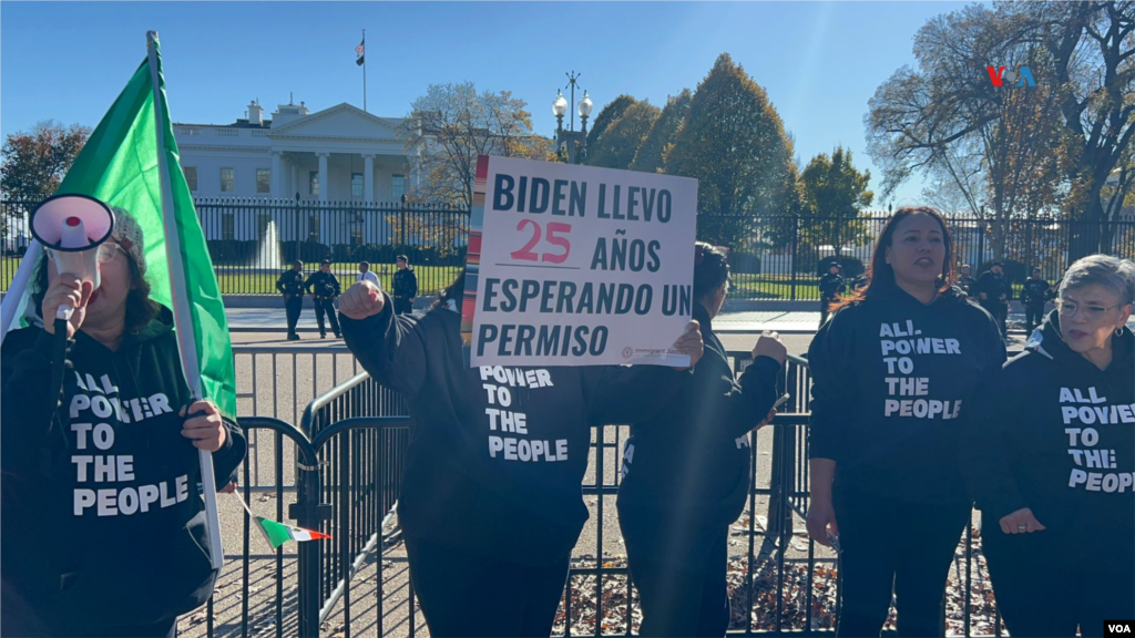 Los manifestantes se aglomeraron frente a la Casa Blanca exigiendo ser escuchados por el presidente Joe Biden. &ldquo;Los inmigrantes somos valiosos&rdquo;, gritaban.