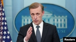 El asesor de seguridad nacional de EEUU, Jake Sullivan, habla con los periodistas durante una rueda de prensa en la Casa Blanca en Washington DC, el 11 de julio de 2022.