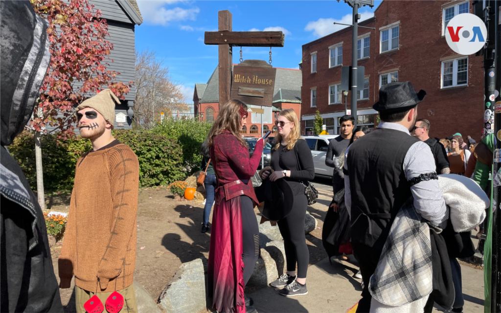 Brujas de todos los universos se han congregado este Halloween en Salem, Massachusetts.