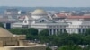 ARCHIVO - Una vista del edificio de los Archivos Nacionales en Washington, 8 de mayo de 2015.