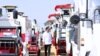 Presiden Jokowi meninjau alat dan mesin pertanian (Alsintan) dan menyerahkan secara simbolis Taksi Alsintan kepada perwakilan kelompok tani, Kabupaten Gresik, 22 Agustus 2022. (Foto: Muchlis Jr - Biro Pers Sekretariat Presiden)