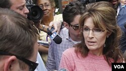 Sarah Palin alcanzó prominencia nacional en 2008 cuando fue elegida por McCain como candidata a la vicepresidencia.