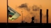 Una licencia más amplia permitiría a empresas petroleras transnacionales, como Chevron, extraer y comercializar el petróleo venezolano.
