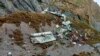 Hallan restos de avión estrellado en Nepal: 21 muertos