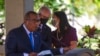 El subsecretario para Asuntos del Hemisferio Occidental, Brian Nichols, habla durante una conferencia de prensa en la Embajada de Estados Unidos en Puerto Príncipe, Haití, el 1 de octubre de 2021.