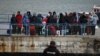 Бегалци на границата меѓу Украина и Романија, на пат кон романско-бугарската граница