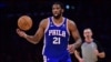 Joel Embiid des Philadelphia 76ers lors d'un match contre les Los Angeles Lakers en 2023.