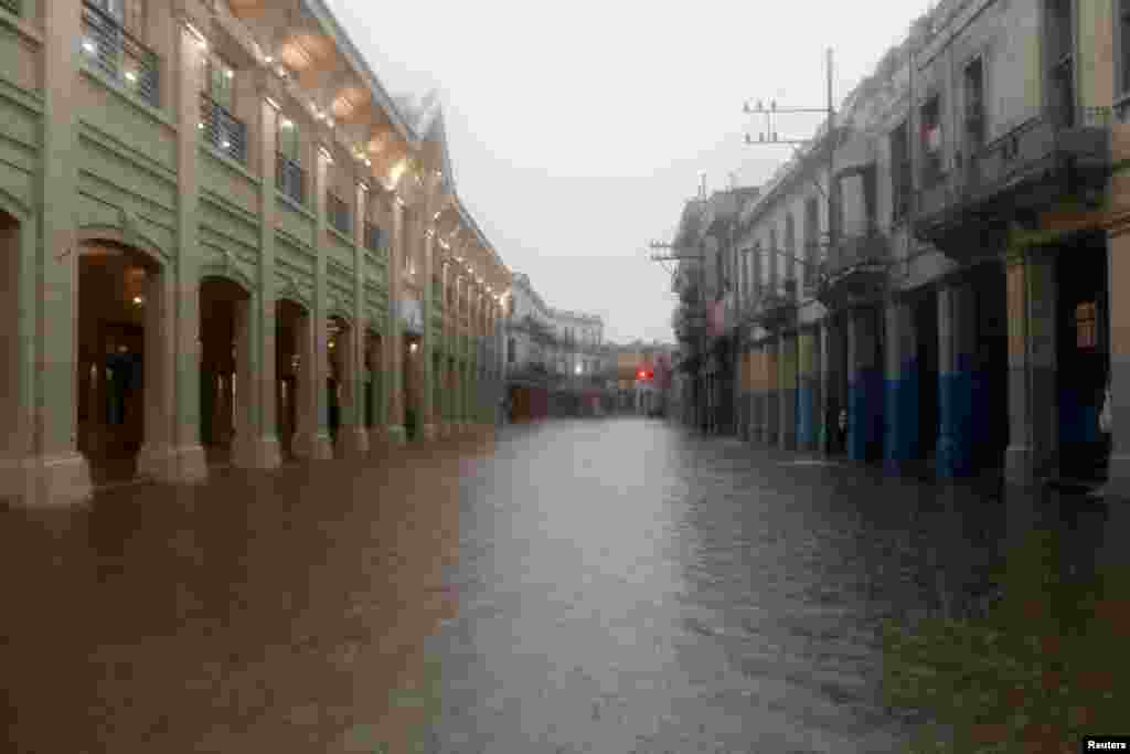 Una vista general de las inundaciones en La Habana, Cuba, el 3 de junio de 2022.