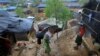 ဘင်္ဂလားဒေ့ရှ် ကော့ဇ်ဘဇားက ကုတုပလောင် ဒုက္ခသည်စခန်းတွင်း မိုးရွာသွန်းနေတဲ့မြင်ကွင်း။ 
