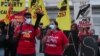California da voz a los trabajadores de comida rápida para negociar sus salarios