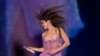 Shakira confirma presentación en Lima tras dolencia abdominal que la obligó a suspender concierto