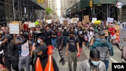 MIles de personas se manifestaron por más de una semana por las calles de Nueva York tras la muerte de George Floyd, exigiendo el fin del abuso policial y las prácticas racistas en EE.UU.