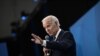 El presidente Joe Biden habla a la prensa durante la cumbre de la OTAN en Madrid, Españan, el 30 de junio de 2022. Foto AFP.
