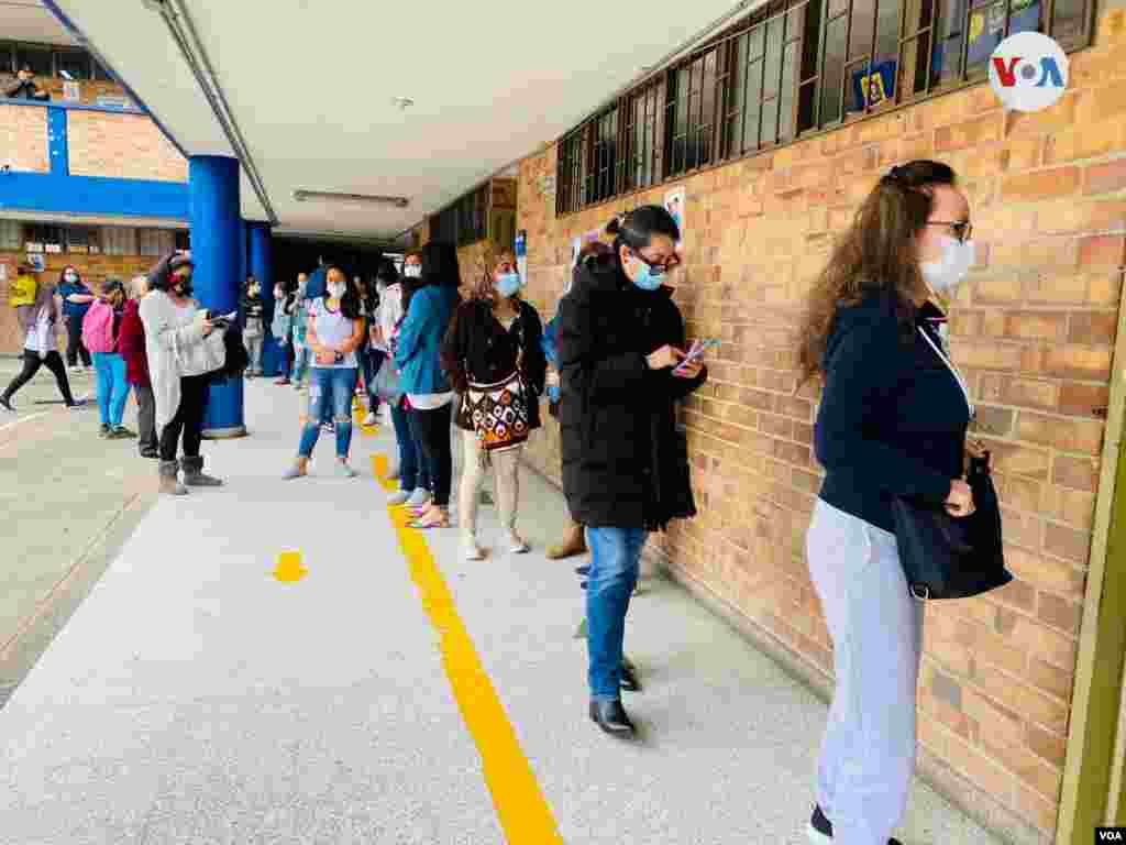 Se esperan cerca de 39 millones de votantes entre las 8.00 y las 16.00 hora local (13.00 y 21.00 GMT) en 12.500 colegios electorales.&nbsp;Domingo 19 de junio de 2022. [Foto Karen Karen Sánchez].