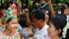ဒေါ်စု ပုဂံဘုရားဖူး ခရီးထွက်