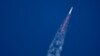 Trump y Musk ven cómo SpaceX lanza un megacohete, pero su propulsor no aterriza