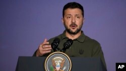 Presidenti i Ukrainës Volodymyr Zelenskyy gjatë një konference për shtypin në kuadër të takimit të G7 në Savellletri, Itali, 13 qershor 2024