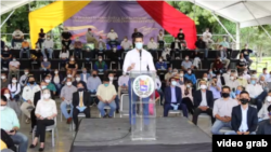 El presidente encargado de Venezuela Juan Guaidó habla un acto en Caracas, Venezuela. Septiembre, 7 2020.