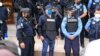 Policía detiene al expresidente de Honduras Hernández el martes 15 de febrero de 2033 en Tegucigalpa, mientras Estados Unidos busca extradición.