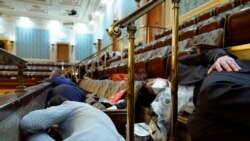 Escenas de caos en Capitolio EE.UU. tras violenta irrupción de simpatizantes Trump