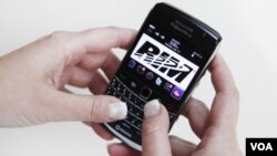 La red social Twitter está siendo usada también por los clientes de Blackberry para ventilar su frustración.
