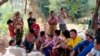 ကရင်ပြည်နယ်အတွင်း တိုက်ပွဲတွေကြောင့် ထွက်ပြေးတိမ်းရှောင်နေရတဲ့ ဒေသခံများ။