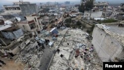 Destrozos de un terremoto en Jandaris, Siria, el 6 de febrero de 2023.