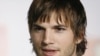 Ashton Kutcher por Charlie Sheen