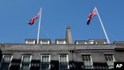 Un total de 20 conciertos de aproximadamente una hora cada uno serán transmitidos en directo por la BBC y en la página web del Wigmore Hall.
