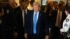 Трамп, фаворит на неговата партија за номинацијата во 2024 година, додека се обидува да ја врати претседателската функција, води во Аризона, Џорџија, Мичиген, Невада и Пенсилванија, додека Бајден води во Висконсин, покажаа резултатите од вчера