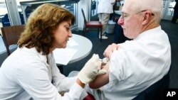Hasta ahora los más afectados por la enfermedad habían los ancianos y niños.