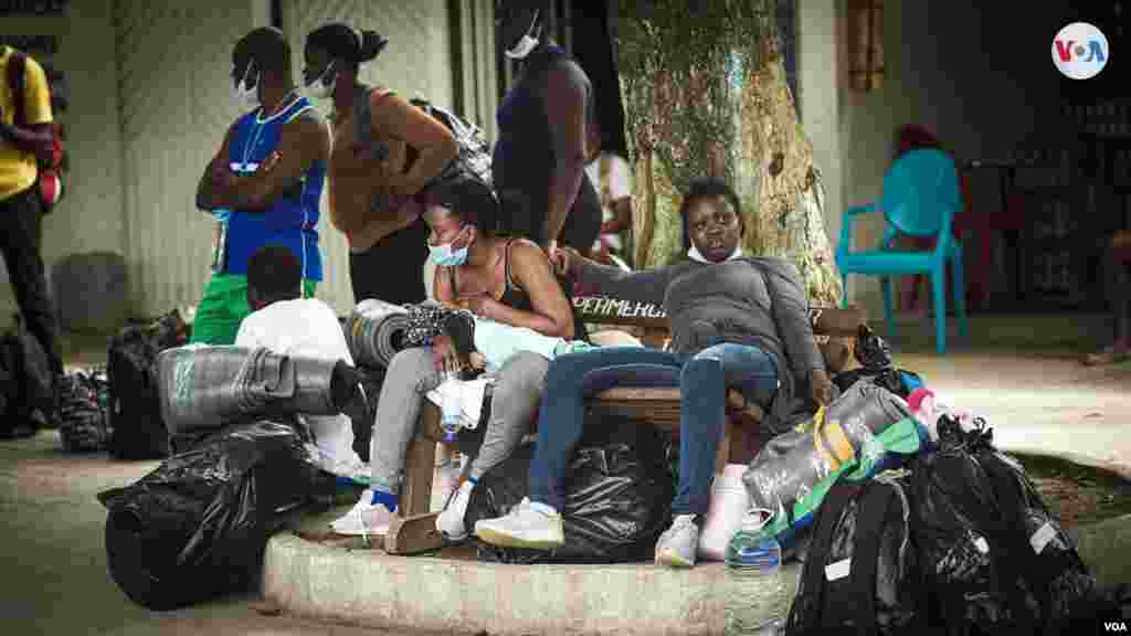 Despu&#233;s de la tormenta llega la calma, tras varios d&#237;as regresados en Necocl&#237; muchos de los migrantes se sienten aliviados de llegar a Capurgan&#225; y le piden a Dios fortaleza para afrontar el resto del camino.