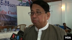ပြန်ကြားရေးဝန်ကြီးသစ် ဦးဖေမြင့်။ (သတင်းဓာတ်ပုံ-ဗွီအိုအေနဲ့ တိုင်းရင်းသားညီလာခံတွင် တွေ့ဆုံမေးမြန်းစဉ်)